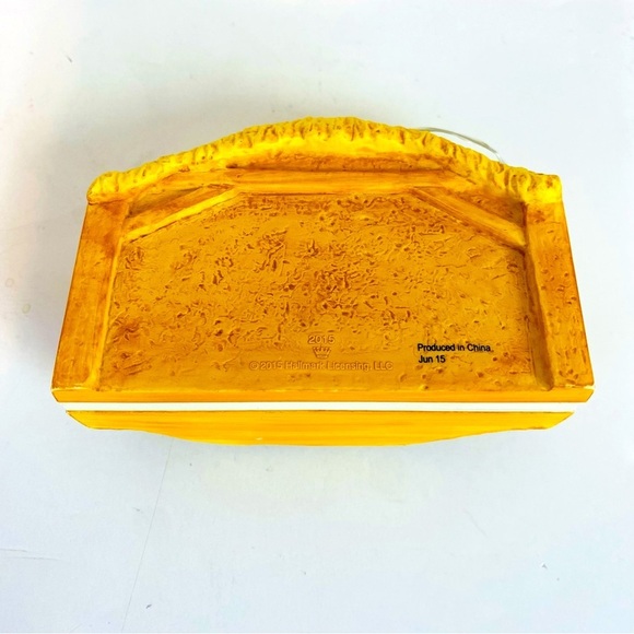 Hallmark 2015 The First Christmas Keepsake Ornament Nativity Scene - Picture 3 of 10